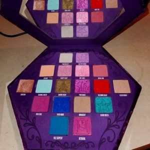 Jeffree star blood lust×blue blood mix palette